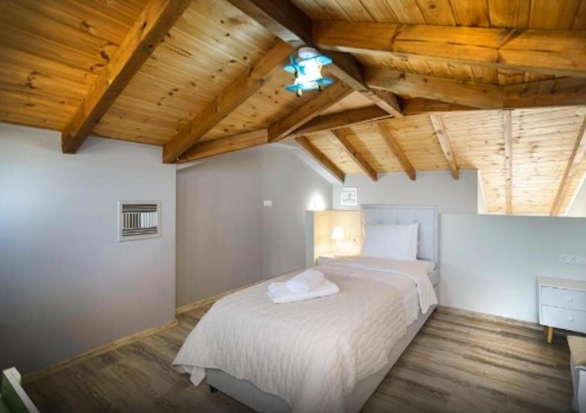 Anthidon Nature Estate & Farm Chalkida Room photo